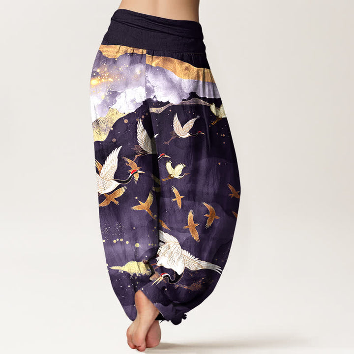 Buddha Stones Pantalones harem de mujer con cintura elástica y estampado de grullas voladoras doradas de algodón. - image 10