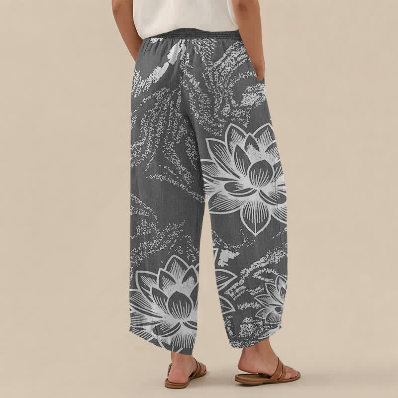 Buddha Stones Pantalones harem de algodón blanco con estampado floral de loto, cintura elástica plisada y bolsillos para mujer. - image 8