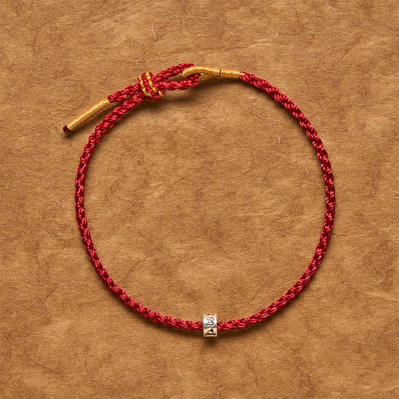 Buddha Stones Pulsera minimalista de plata de ley 925 con hilo negro y rojo, símbolo Om Mani Padme Hum Luck. - image 1