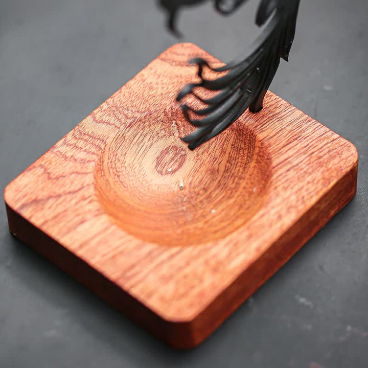 Buddha Stones Quemador de incienso Zen con base de madera y diseño de pez koi para el éxito - image 9