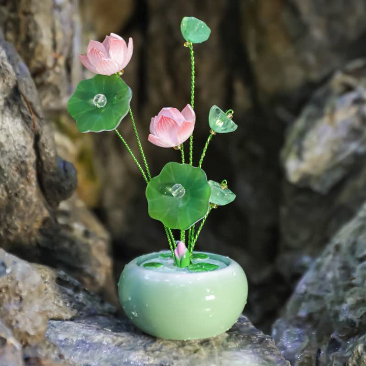 Buddha Stones Frasco de fragancia con forma de lágrima de resina Lotus Purity, de Mindful Living Decor. - Verde - Dos lotos - image 0