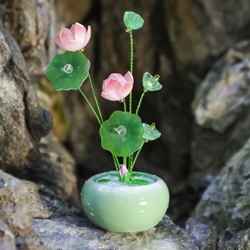 Buddha Stones Frasco de fragancia con forma de lágrima de resina Lotus Purity, de Mindful Living Decor. - Verde - Dos lotos - image 0