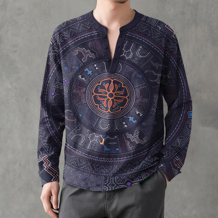 Buddha Stones Camisas de manga larga para hombre de algodón con cuello en V y estampado tribal de mandala. - image 1