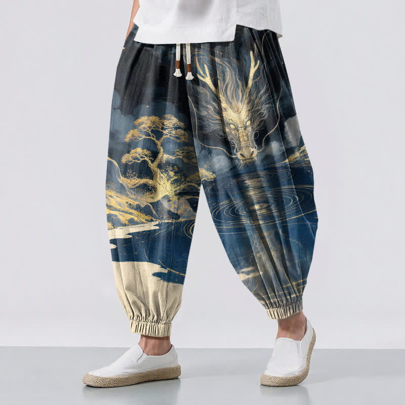 Buddha Stones Pantalones harem para hombre de algodón puro con estampado de paisaje de dragón dorado, cordón ajustable y bolsillos. - Marina de guerra - US/UK/AU50, EU60 (5XL) - image 0