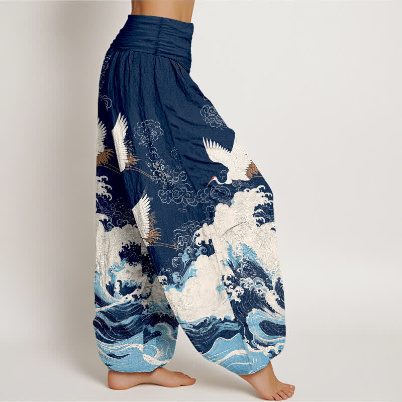 Buddha Stones Pantalones harem de mujer con cintura elástica y estampado de nubes y grullas de algodón. - image 1
