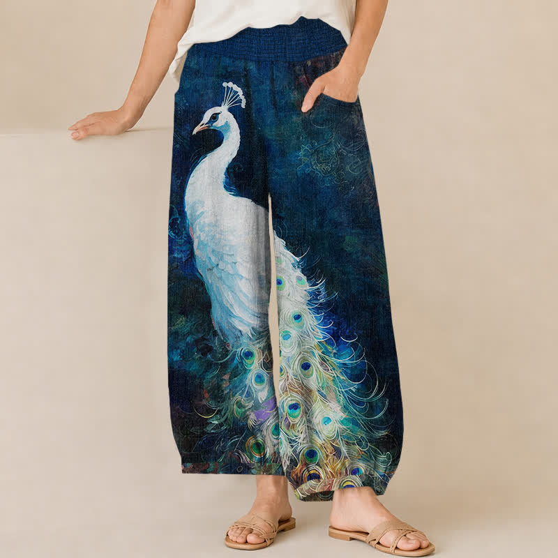 Buddha Stones Pantalones harem de mujer de algodón blanco con estampado de plumas de pavo real, cintura elástica plisada y bolsillos. - Marina de guerra - US16，UK/AU20，EU48 (3XL) - image 0