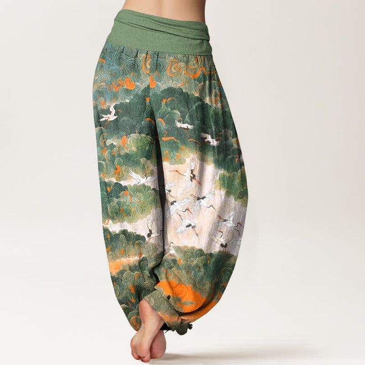 Buddha Stones Pantalones harem de mujer con cintura elástica y estampado de grullas y nubes de algodón. - image 2