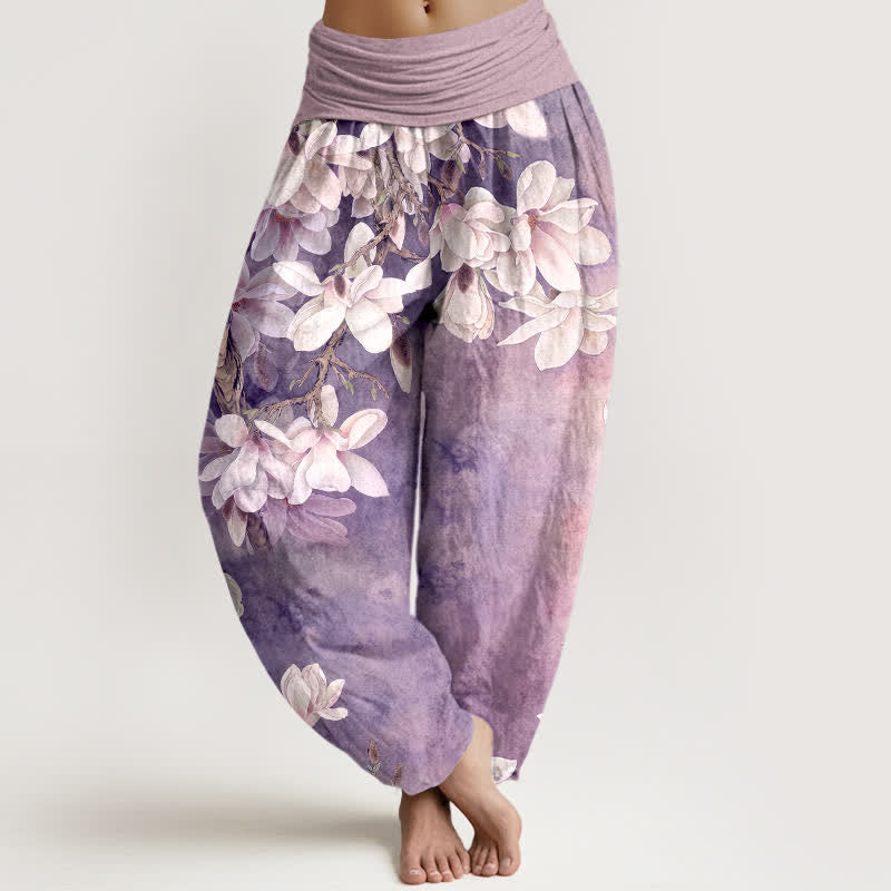 Buddha Stones Pantalones harem de mujer con cintura elástica y estampado de magnolias blancas de algodón. - image 9