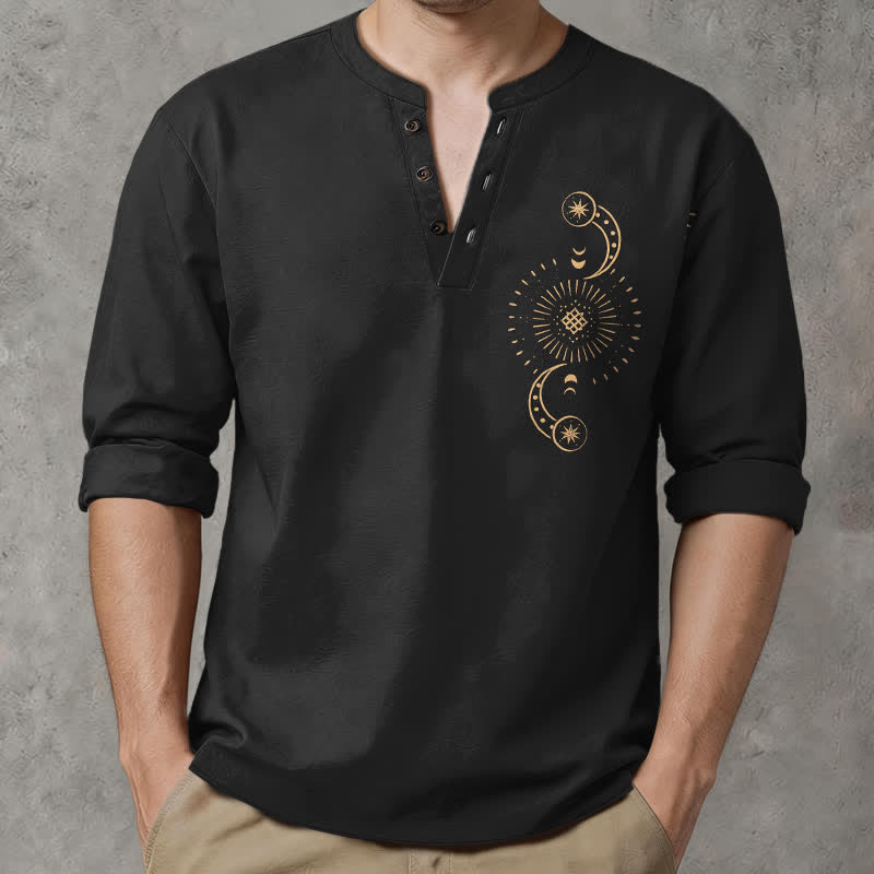 Buddha Stones Camisas de manga larga para hombre de algodón con cuello en V y estampado de sol y luna celestiales. - Negro - US/UK/AU48, UE58 (4XL) - image 0