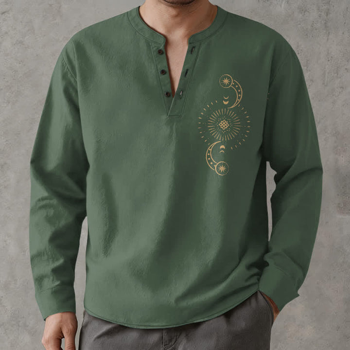 Buddha Stones Camisas de manga larga para hombre de algodón con cuello en V y estampado de sol y luna celestiales. - image 15