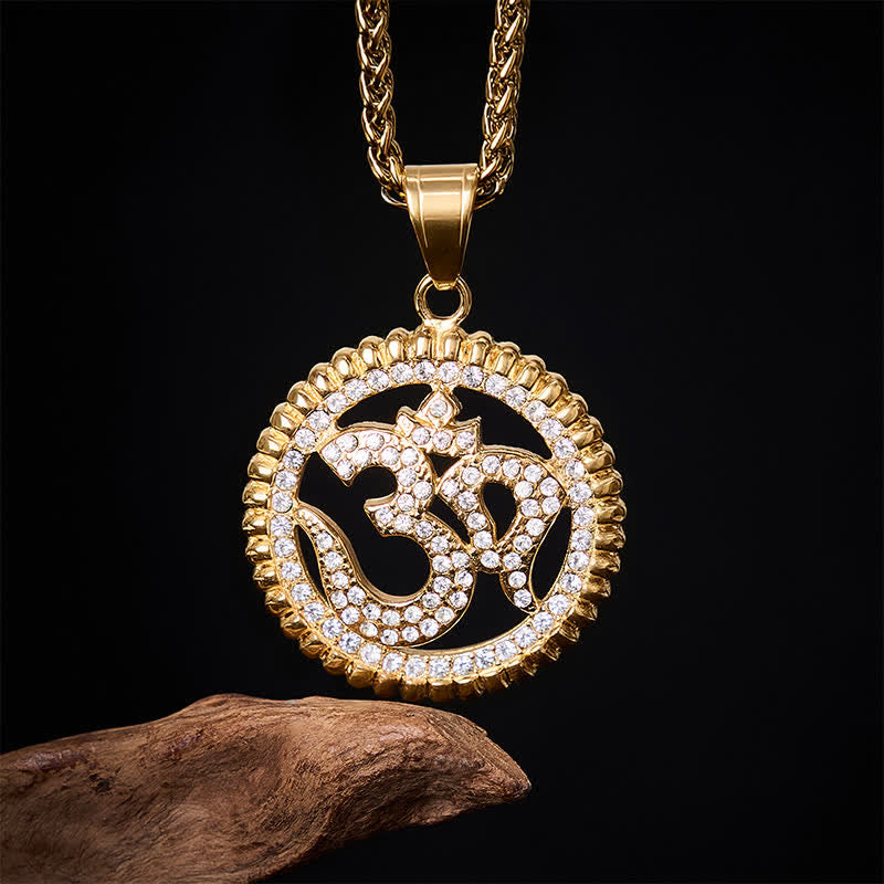Buddha Stones Collar con colgante OM de acero de titanio para la fuerza y ​​la atención plena. - image 1