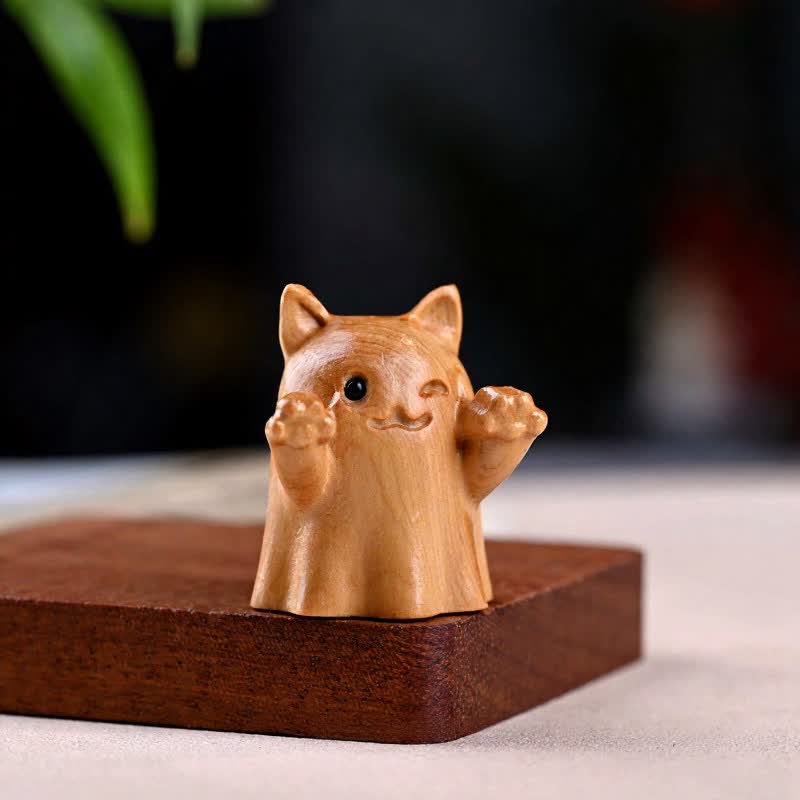 Buddha Stones Gato guiñando un ojo, decoración de animales adorables para sanación, tallado en madera de pino. - Parpadeo Aprox. 5 cm - image 1