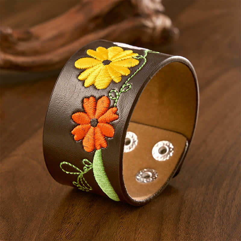 Buddha Stones Pulsera protectora de cuero tejida a mano con bordado floral. - image 1
