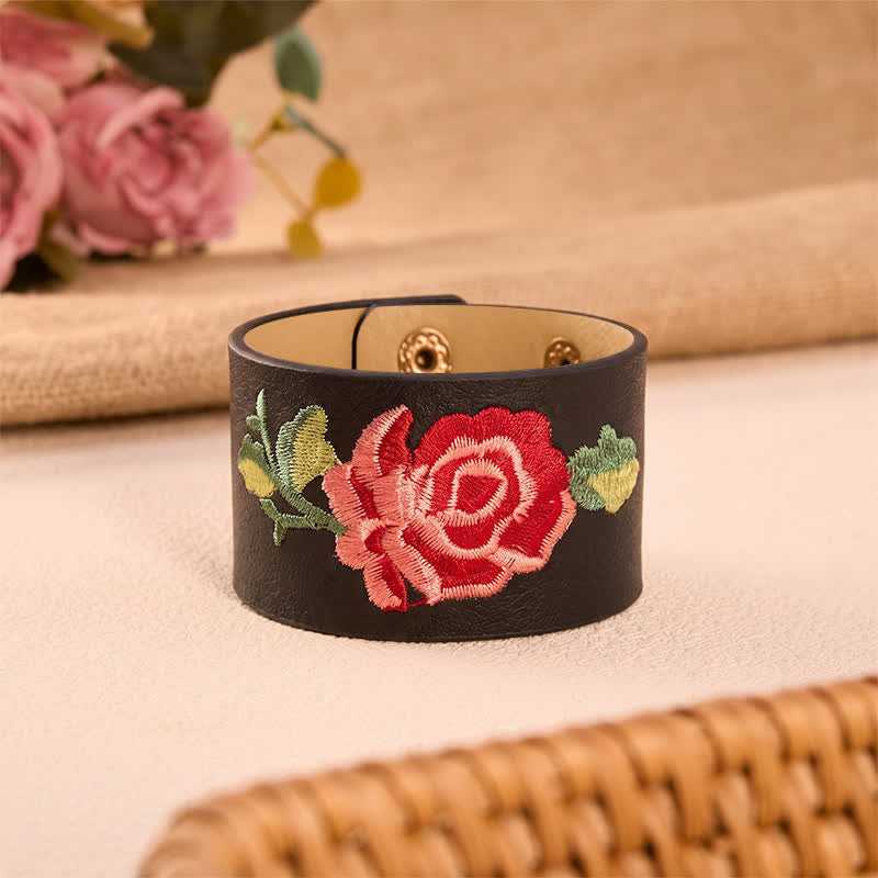 Buddha Stones Pulsera ancha de cuero con hebilla protectora bordada con rosas - Negro (Circunferencia de la muñeca: aprox. 5,9–7,1 pulgadas / 15–18 cm) - image 0