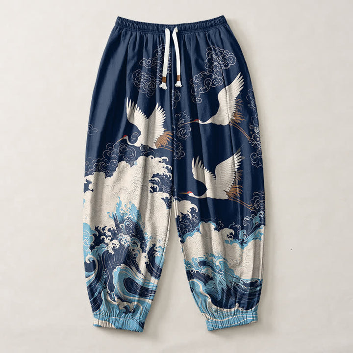 Buddha Stones Pantalones harem para hombre de algodón puro blanco con estampado de grullas y olas, con cordón ajustable y bolsillos. - image 1
