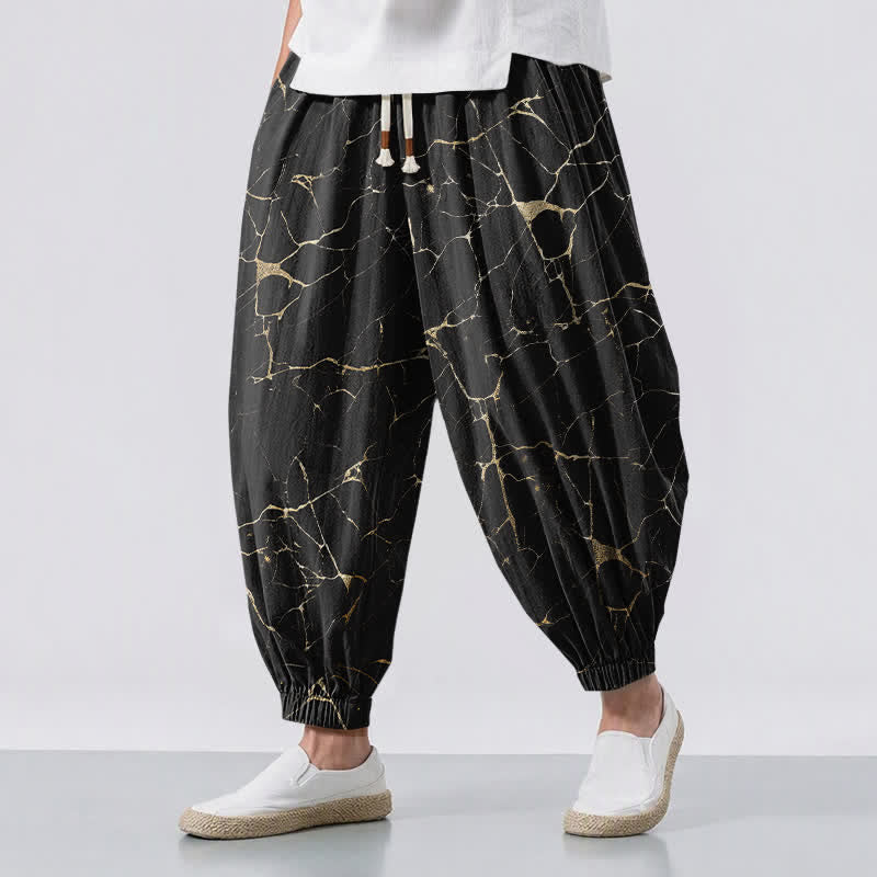 Buddha Stones Pantalones harem para hombre de algodón puro con estampado de vetas de mármol estilo boho, cordón ajustable y bolsillos. - Negro - US/UK/AU50, EU60 (5XL) - image 0