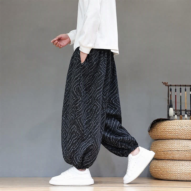 Buddha Stones Pantalones cortos de pana estilo boho con cordón ajustable y líneas abstractas para hombre, ideales para otoño e invierno. - image 14