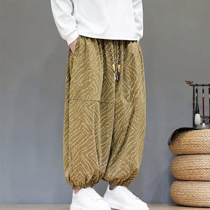 Buddha Stones Pantalones cortos de pana estilo boho con cordón ajustable y líneas abstractas para hombre, ideales para otoño e invierno. - image 5