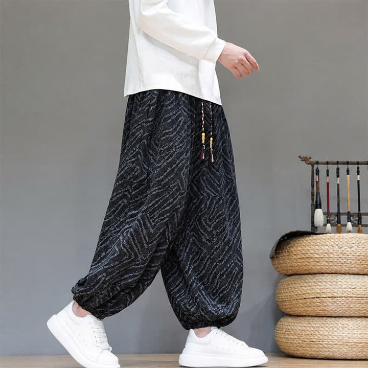 Buddha Stones Pantalones cortos de pana estilo boho con cordón ajustable y líneas abstractas para hombre, ideales para otoño e invierno. - image 10