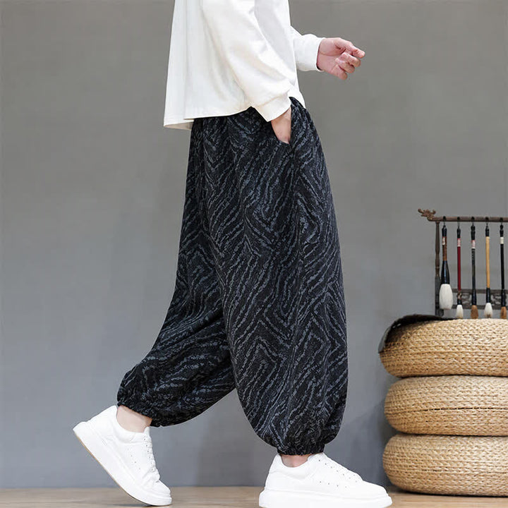 Buddha Stones Pantalones cortos de pana estilo boho con cordón ajustable y líneas abstractas para hombre, ideales para otoño e invierno. - image 15
