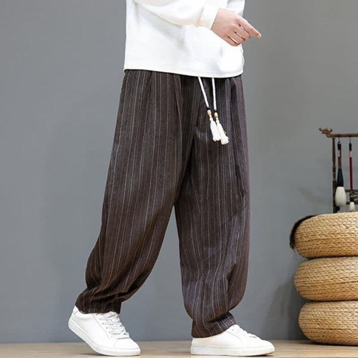 Buddha Stones Pantalones largos de hombre de corte recto con cordón ajustable y rayas, estilo casual de otoño. - image 1