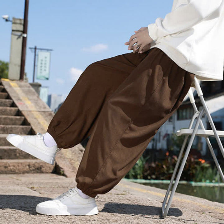 Buddha Stones Pantalones de invierno básicos clásicos con cordón ajustable, color liso, estilo harem para hombre, con bolsillos. - Marrón silla de montar - US/UK/AU46, EU56 (5XL) - image 0