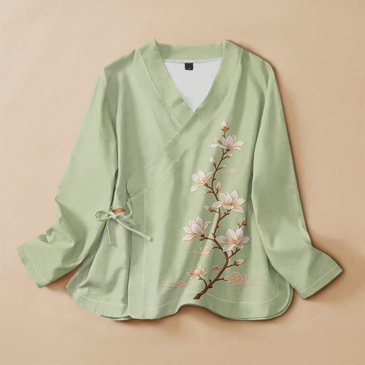 Buddha Stones Camisa kimono de manga larga para mujer, estilo hanfu, con cuello en V y cordones, de algodón, con estampado de ramas de magnolia en flor. - Verde pálido - US16，UK/AU20，EU48 (3XL) - image 5