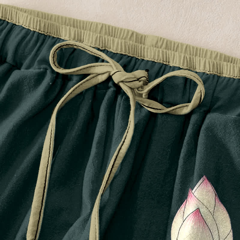 Buddha Stones Pantalones de mujer de algodón puro con estampado de flor de loto Serene y cintura elástica con bolsillos. - image 1