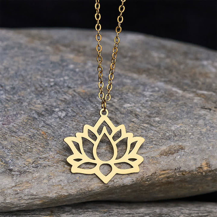 Buddha Stones Collar con colgante calado Lotus Purity de acero de titanio - Oro - image 7