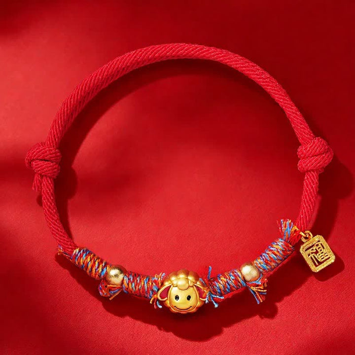 Buddha Stones Pulsera de bendición con dije de cabra y personaje Fu de hilo rojo tejida a mano - Rojo - image 2