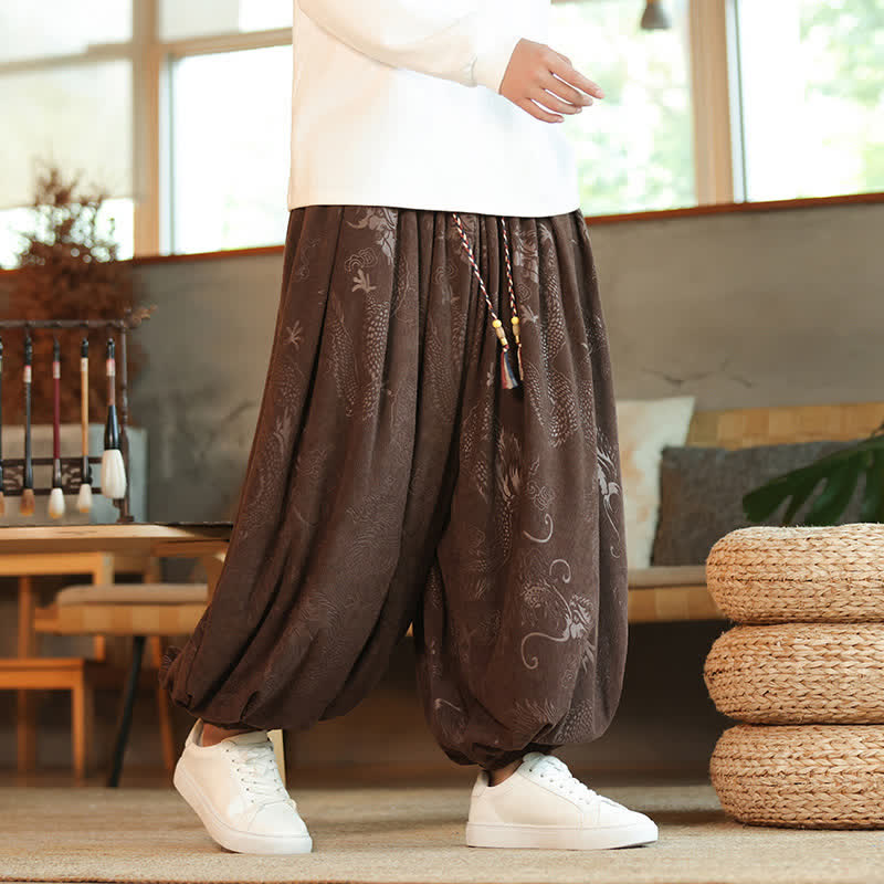 Buddha Stones Pantalones tobilleros de pana estilo retro casual con cordón ajustable y estampado de dragón para hombre, ideales para primavera y otoño. - Marrón silla de montar - US/UK/AU46, EU56 (5XL) - image 0