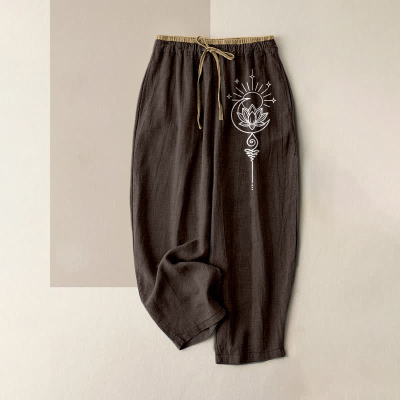 Buddha Stones Pantalones de mujer de algodón puro con estampado bohemio de loto, luna y estrella, cintura elástica y bolsillos. - Marrón silla de montar - US16，UK/AU20，EU48 (3XL) - image 5