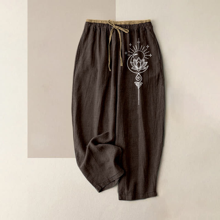 Buddha Stones Pantalones de mujer de algodón puro con estampado bohemio de loto, luna y estrella, cintura elástica y bolsillos. - Marrón silla de montar - US16，UK/AU20，EU48 (3XL) - image 5