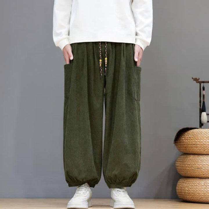 Buddha Stones Pantalones cortos de pana lisos con cordón ajustable para hombre, estilo harem, con bolsillos, ideales para otoño e invierno. - Verde oliva oscuro - US/UK/AU48, EU58 (5XL) - image 35
