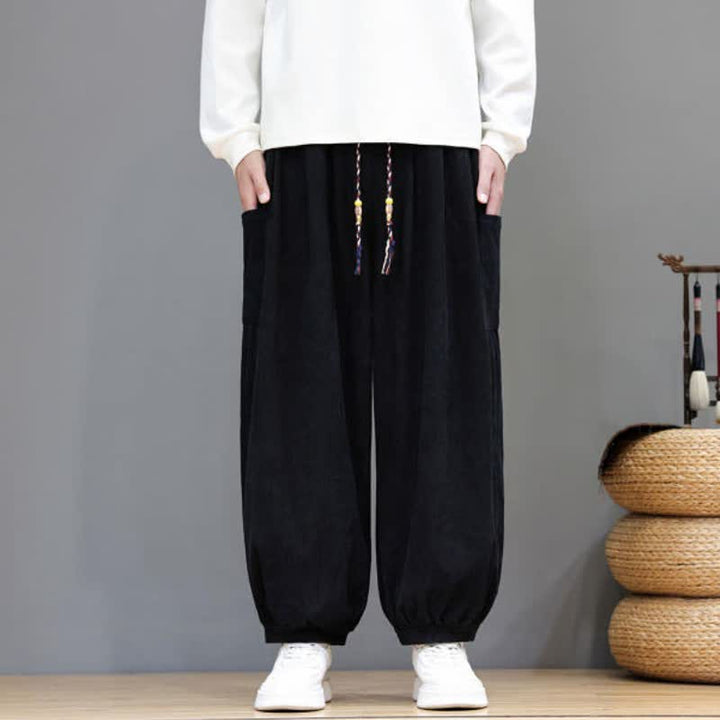 Buddha Stones Pantalones cortos de pana lisos con cordón ajustable para hombre, estilo harem, con bolsillos, ideales para otoño e invierno. - Negro - US/UK/AU48, EU58 (5XL) - image 20