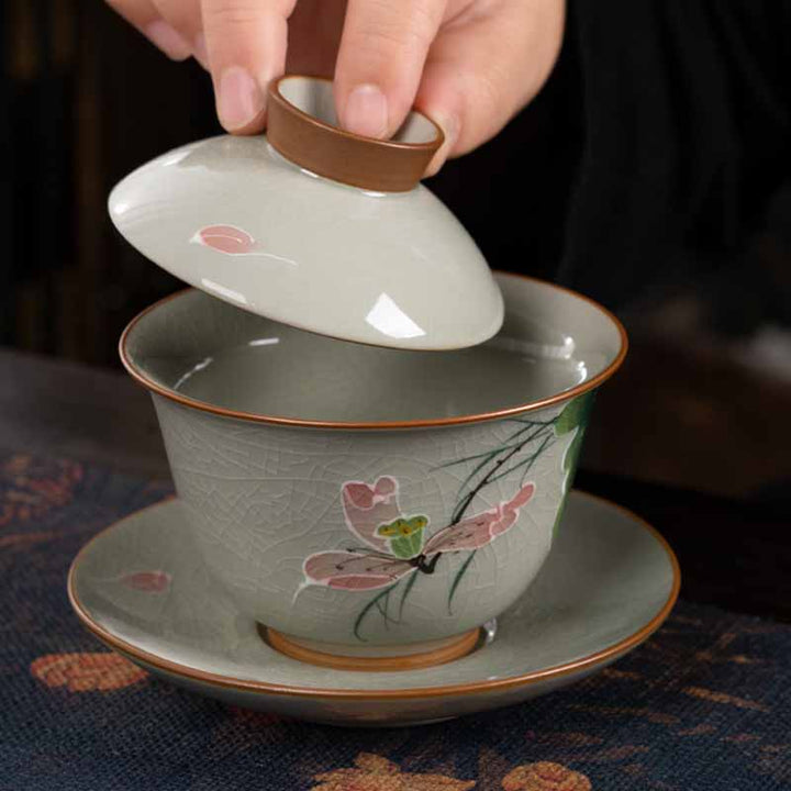 Buddha Stones, loto, pez Koi, hoja de vaina, taza de té de cerámica Gaiwan Sancai, taza de té de Kung Fu y platillo con tapa, 140ml