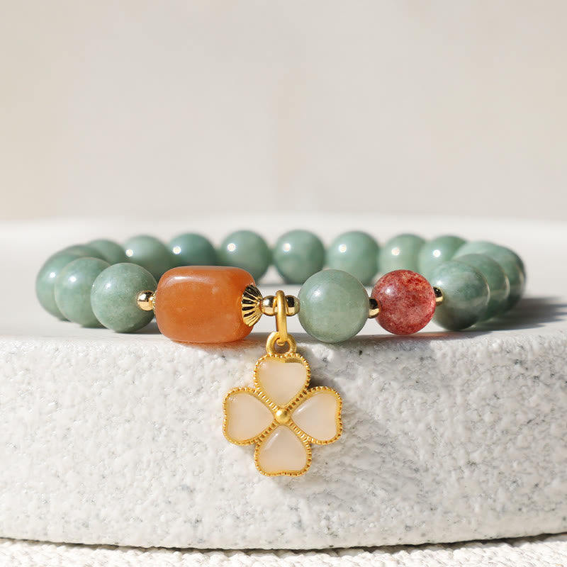 Pulsera de prosperidad con dije de trébol de cuatro hojas de jade con Buddha Stones