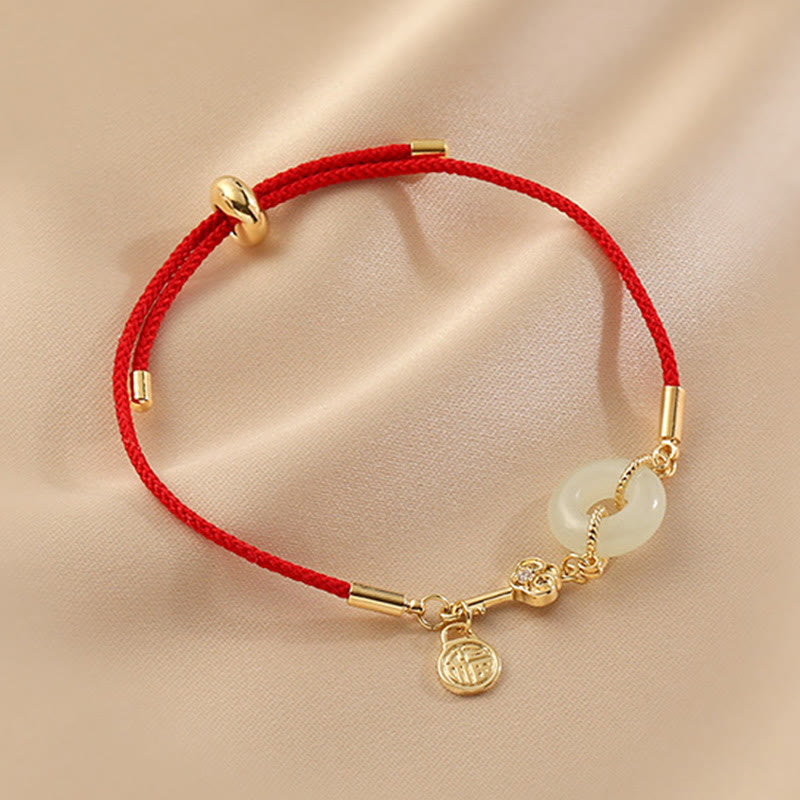 Pulsera de cuerda roja con hebilla de paz de jade hetiano chapado en oro de 18 quilates con Buddha Stones
