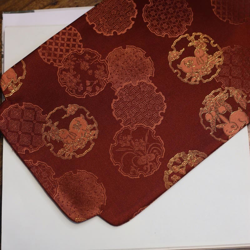 Posavasos para taza de té con diseño de brocado floral elegante