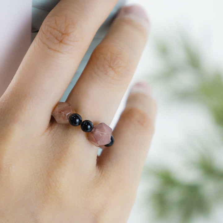 Anillo de la suerte del equilibrio del símbolo de Yin Yang