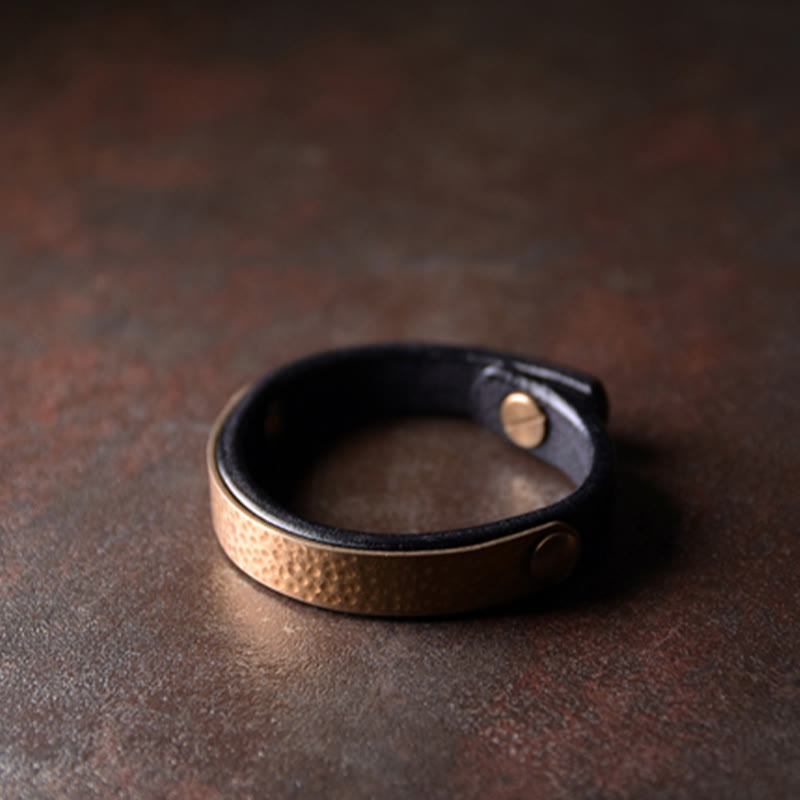 Brazalete de pulsera de cuero de cobre y latón con textura hecha a mano Vintage con Buddha Stones