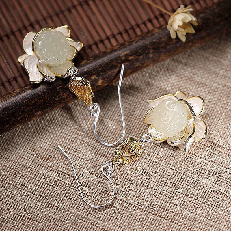 Pendientes colgantes de armonía con protección de jade blanco y Buddha Stones
