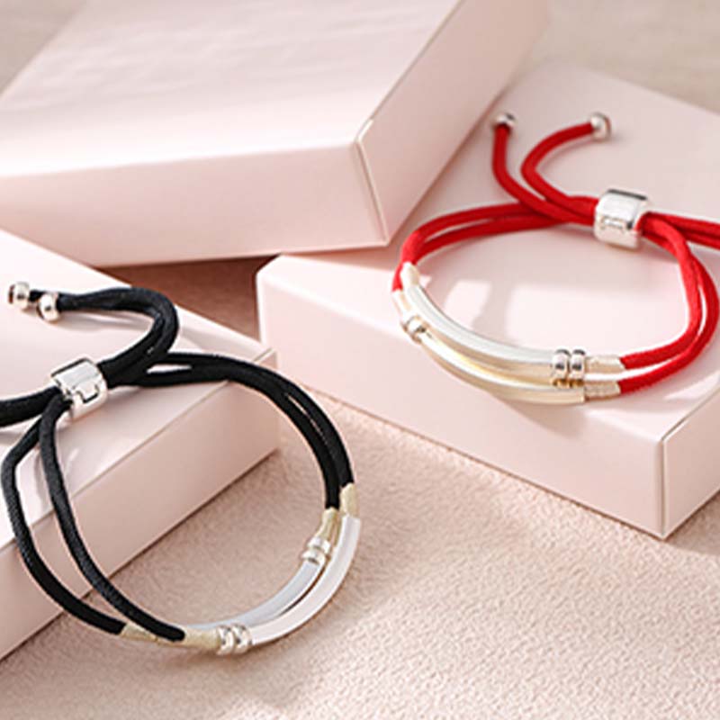 Pulsera trenzada en capas de hilo rojo de plata de ley 925 con Buddha Stones