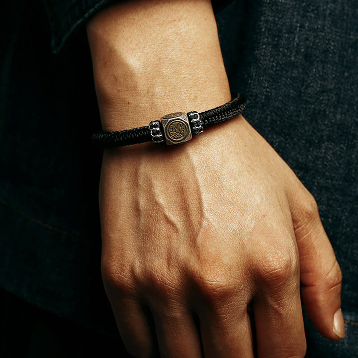 Pulsera de plata de ley 925 con Buddha Stones , nudo perfecto, nudo King Kong, fuerza de la fe