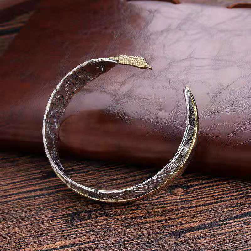 Brazalete con diseño de plumas y Buddha Stones, pulsera tallada de la suerte y la riqueza