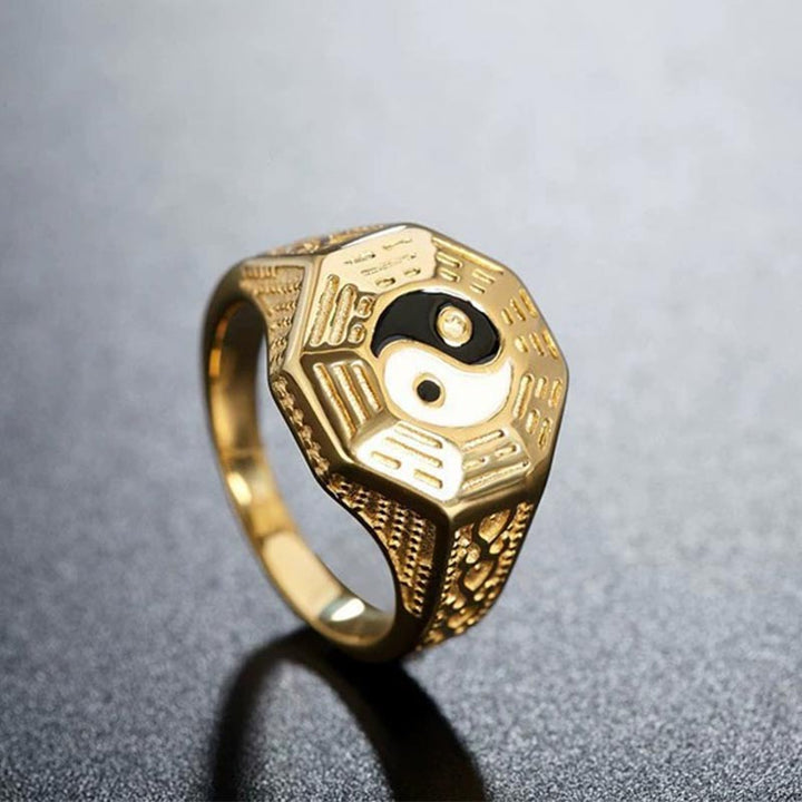 Anillo de la suerte de cobre con símbolo de Yin Yang