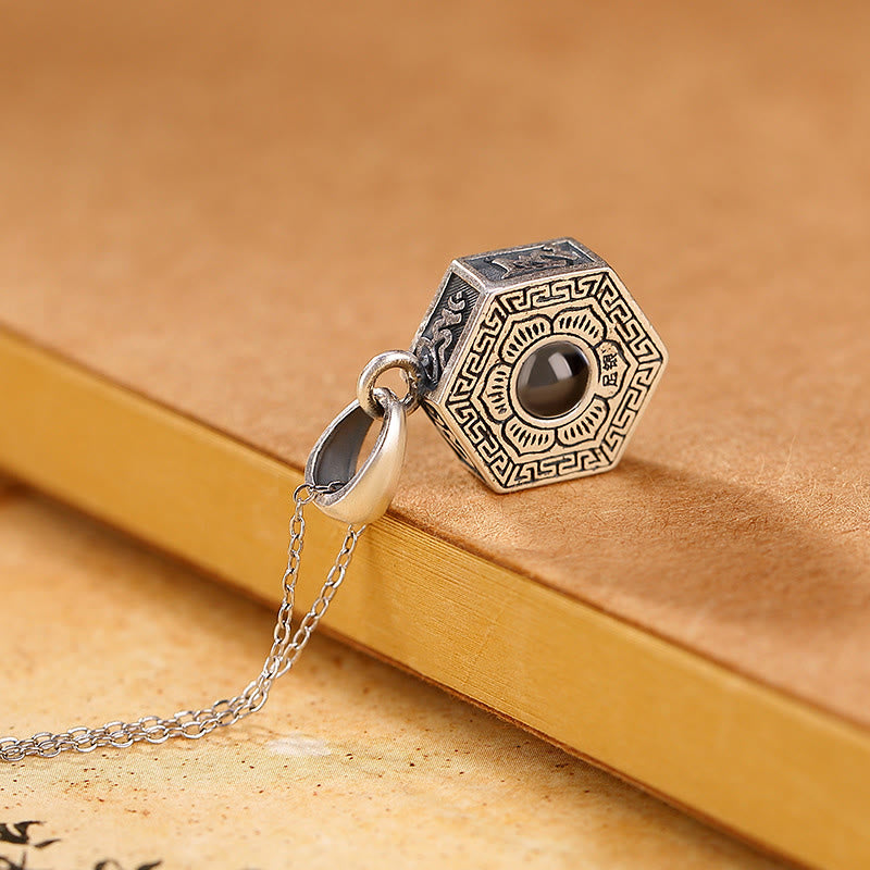 Collar con colgante de plata de ley 990 con Buddha Stones tibetanas Om Mani Padme Hum Lotus Love Projection