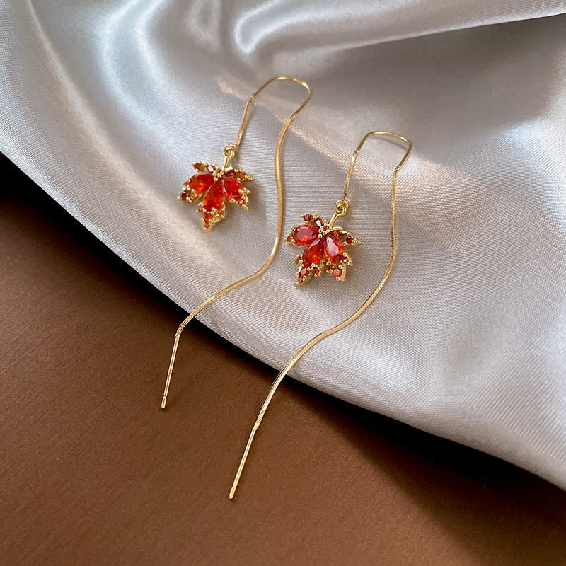 Pendientes de anillo con colgante de collar de suerte con circonitas de hoja de arce de Buddha Stones