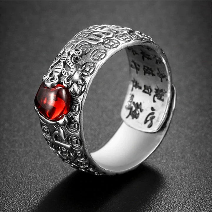 Anillo de riqueza de granate rojo FengShui PiXiu con Buddha Stones