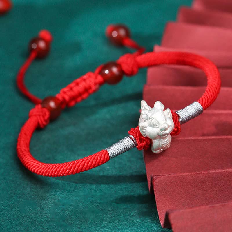 Pulsera de hilo rojo de la fuerza de la suerte del zodíaco chino de plata de ley 999 con Buddha Stones